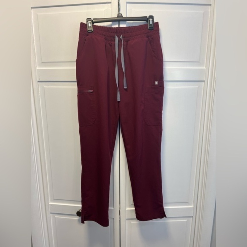Figs Yola Skinny Scrub Pants Size Women’s Small Color Burgundy/Maroon